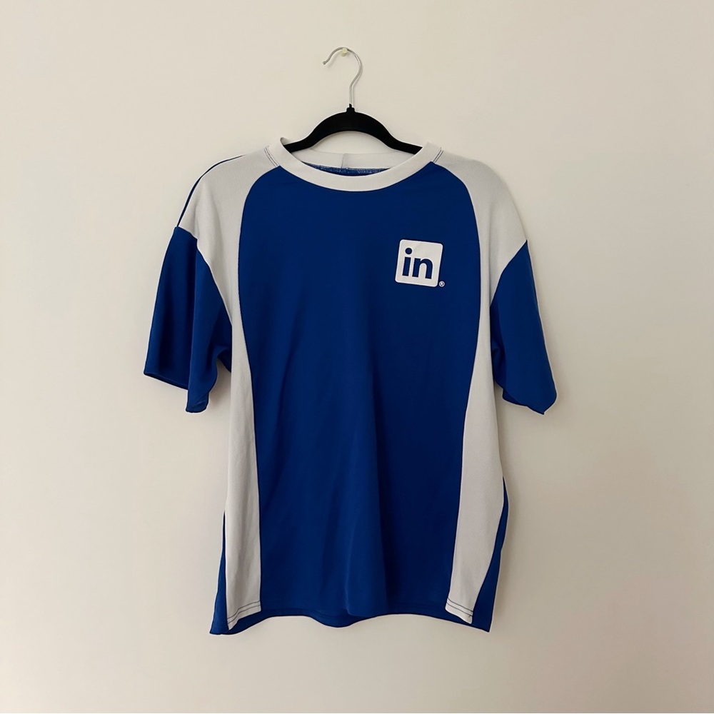 LinkedIn Tee L